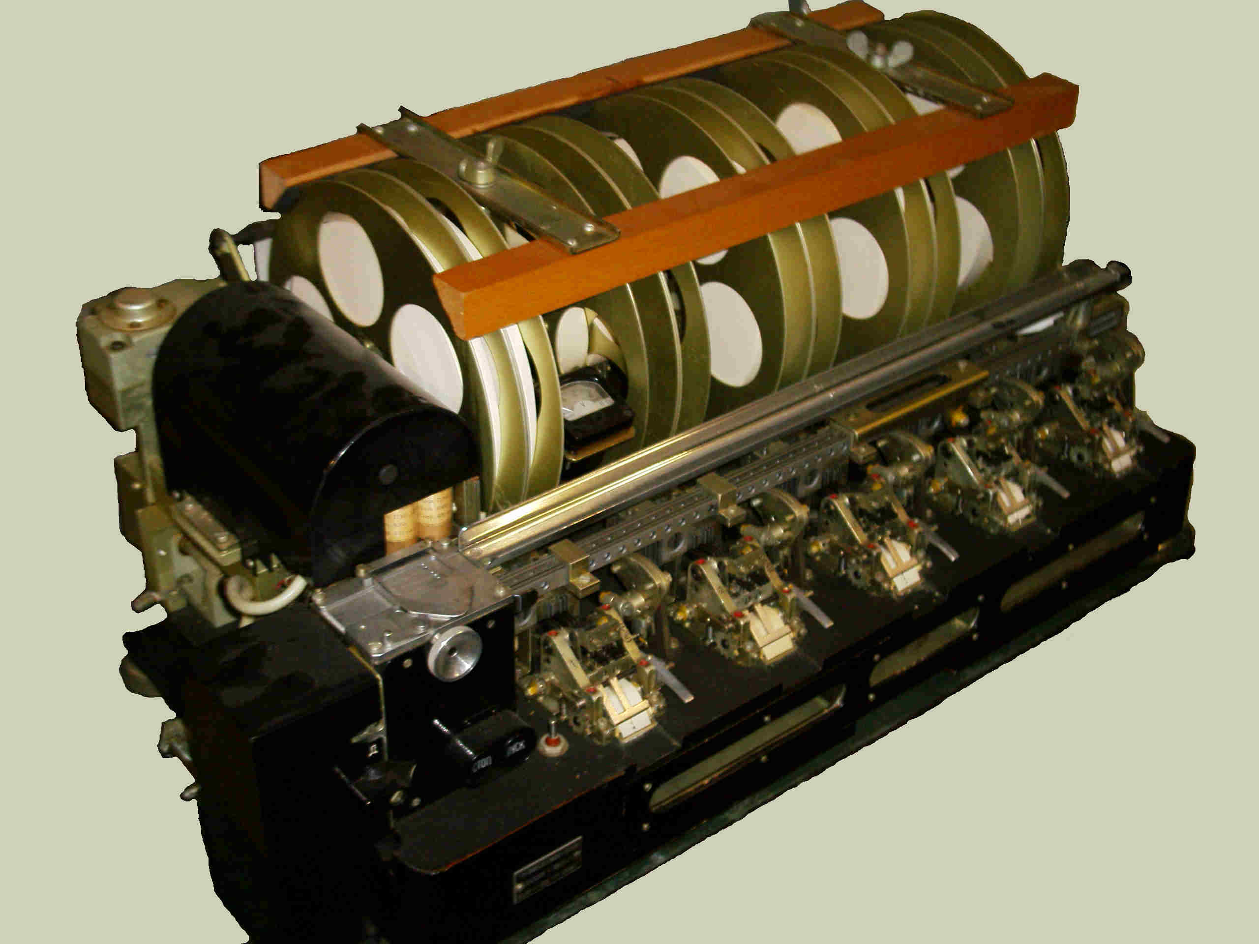 M-10 Lochstreifenduplizierer