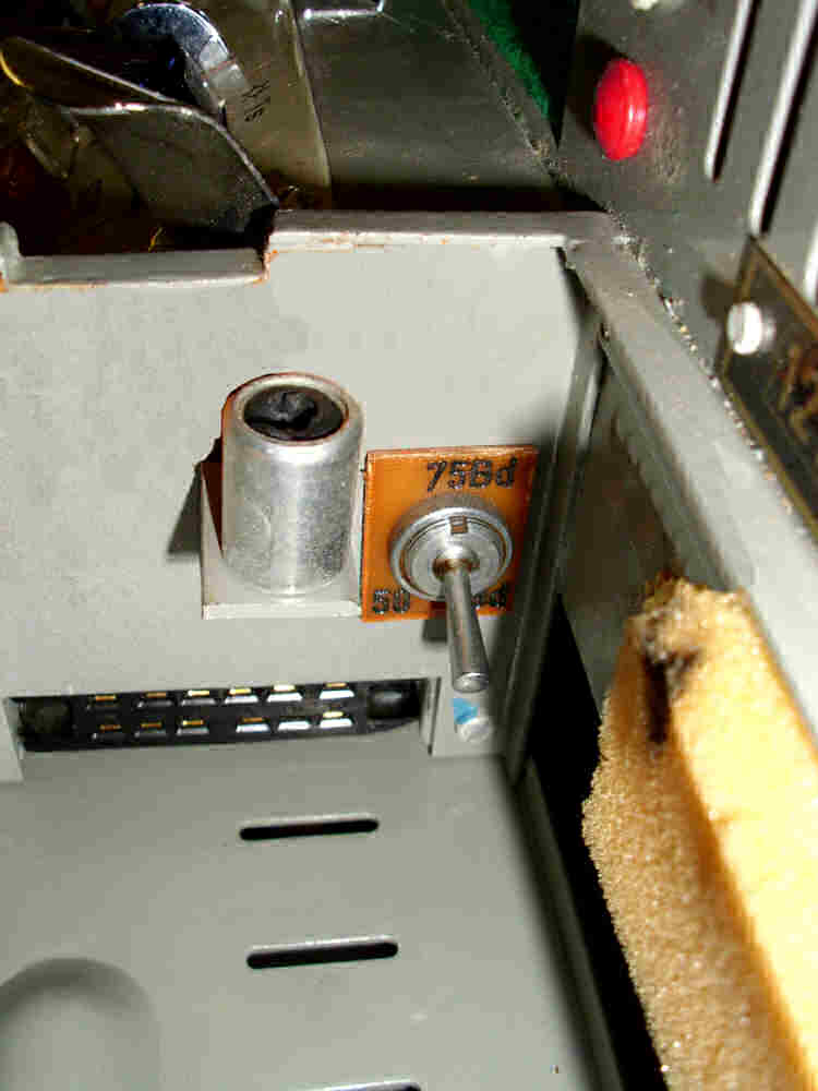 TgS-1M, Innenansicht Umschalter 50 - 75 Baud